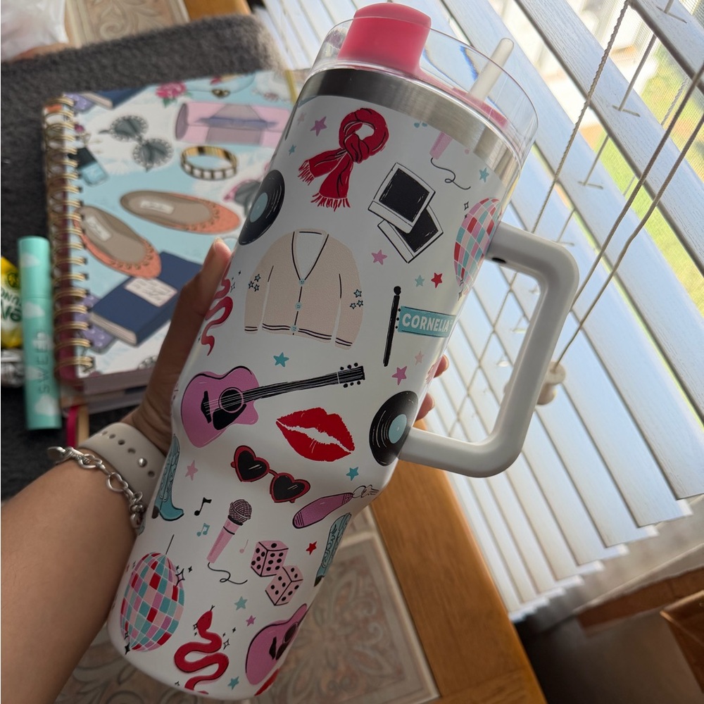 Taylor Swift 40 oz Tumbler - Picture 5 of 7